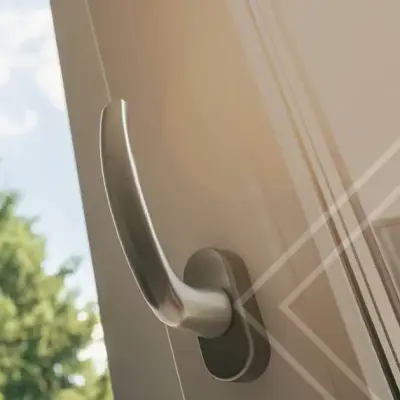 Bukó-nyíló ablak beállítása: házilag is megoldható, vagy keressek fel szakembert?