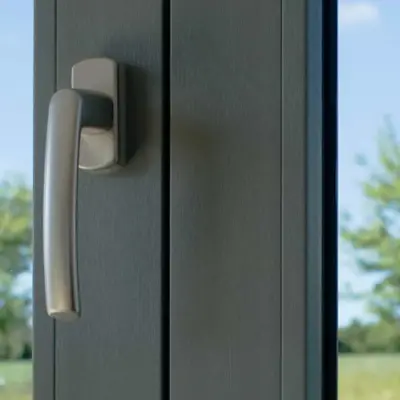 MŰANYAG VAGY FA ABLAK – MELYIK NYÍLÁSZÁRÓT VÁLASSZAM?