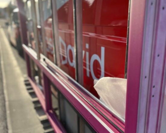 Qui a dit que les menuiseries en PVC étaient toujours blanches ?