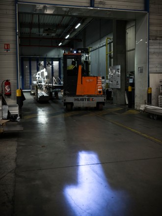 chargement camion palettes de profilés veka