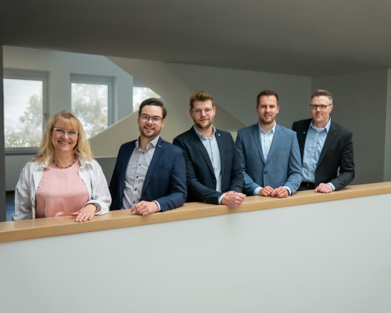 Das Team der VEKA Architektenberatung (v. l. n. r.): Claudia Graf, Marc Rose, Kai Grewe, Jonas Zimmer und Lars Schröder-Neumann