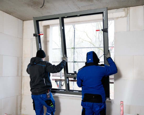 Im Neubau-Projekt „Golm 2“ verbauten die Monteure der Firma Schapler insgesamt 525 Fenster im System VEKA SOFTLNE 82 MD.