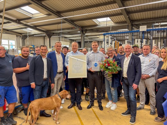 Starke Partnerschaft seit 50 Jahren - VEKA und Ernst Müller GmbH