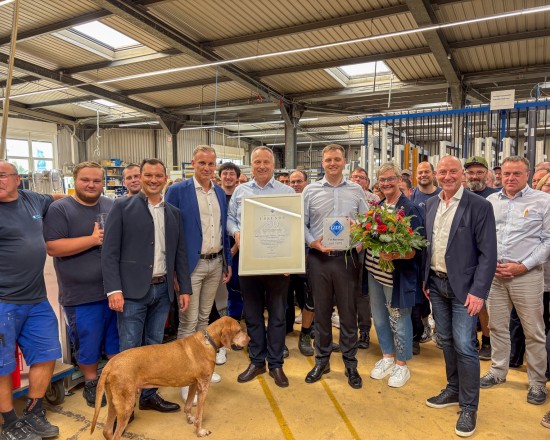 Starke Partnerschaft seit 50 Jahren - VEKA und Ernst Müller GmbH