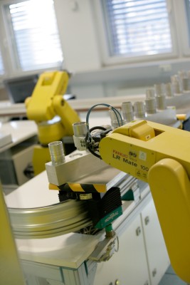 Automatisierung-Roboter-Shooting-VEKA___J5M8150