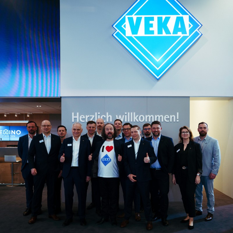 VEKA na FENSTERBAU FRONTALE 1