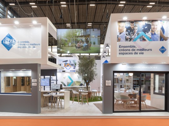 VEKA France booth at Equipbaie 2021