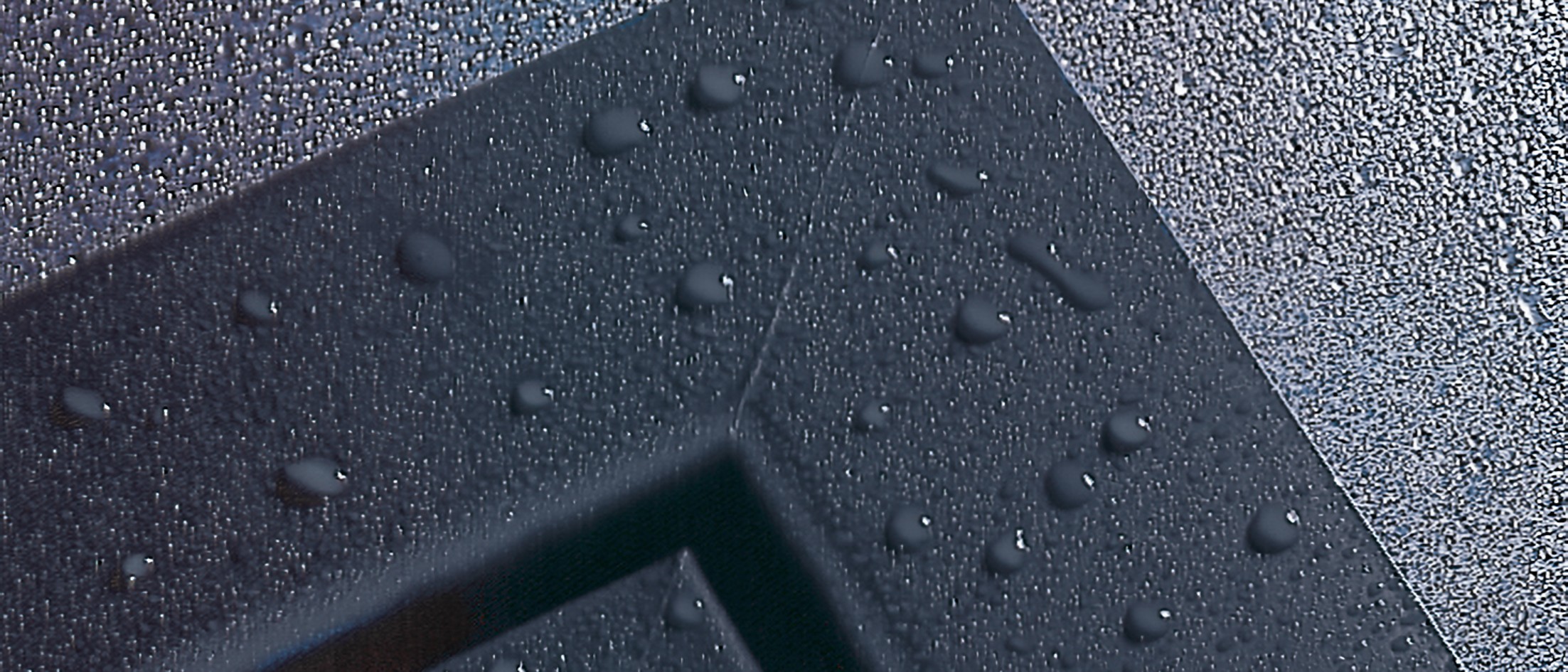 Window profiles with GEALAN-acrylcolor surface