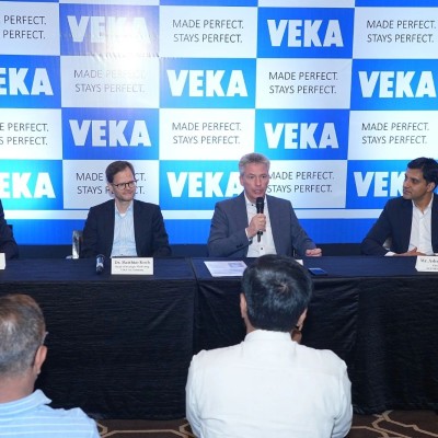 Press conference with NCL VEKA