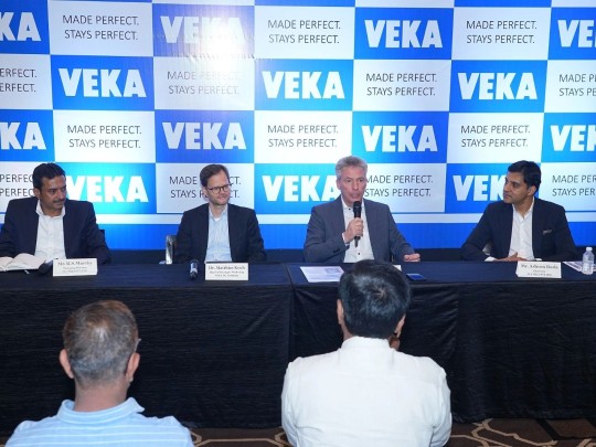 Pressekonferenz der NCL VEKA in Indien