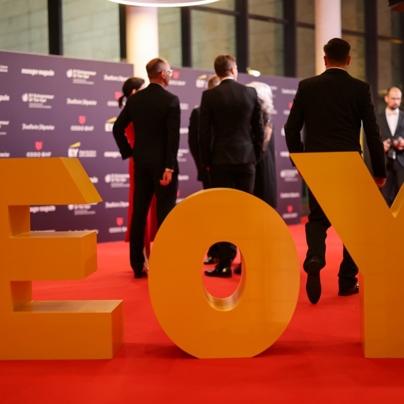 Letters of EOY on the red carpet