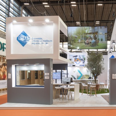 VEKA France booth at Equipbaie 2021