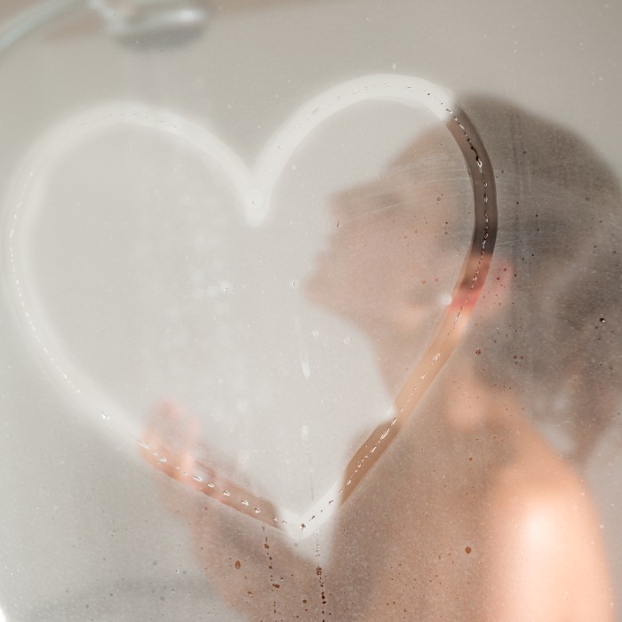 Humidity in the bathroom during a shower