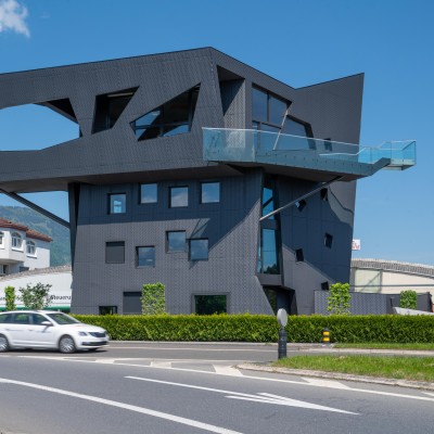 Architecture futuriste, réalisation de maître