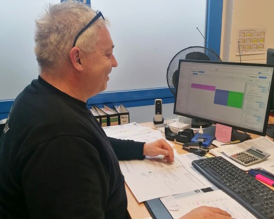 Digital order management at the workplace with the WinDo Flow Cockpit