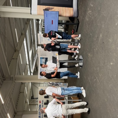 Gemeinsamer Stand von DBS und VEKA beim BLECHER Partnertag 2026